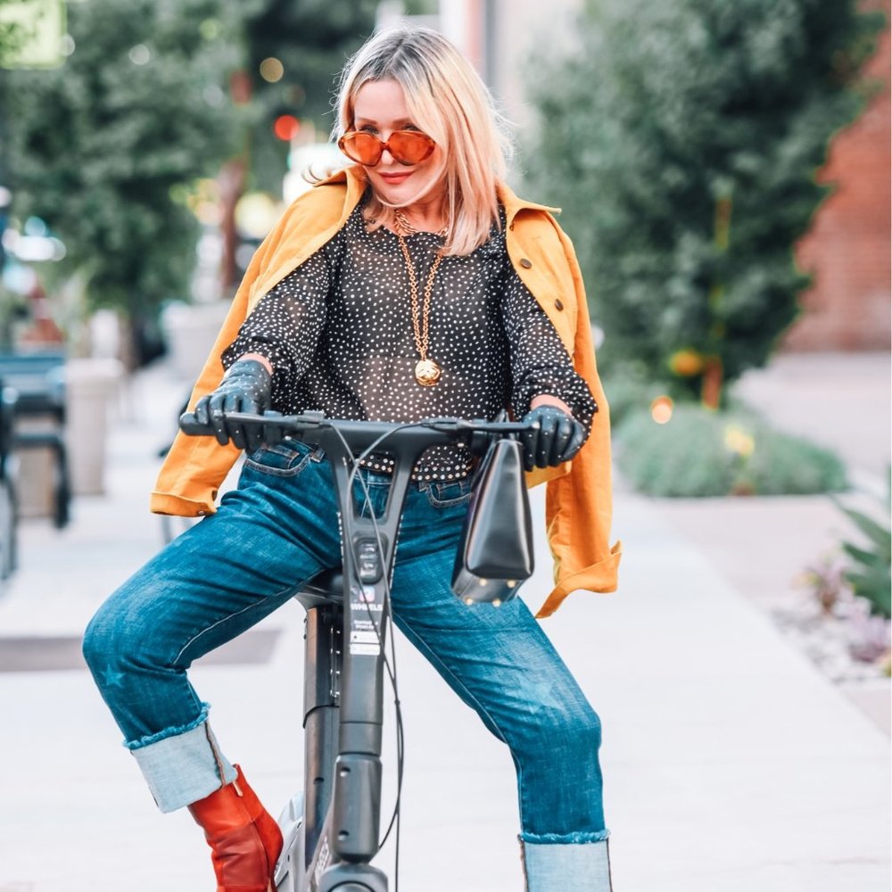 CAbi Fall 2020 Sinatra Blouse